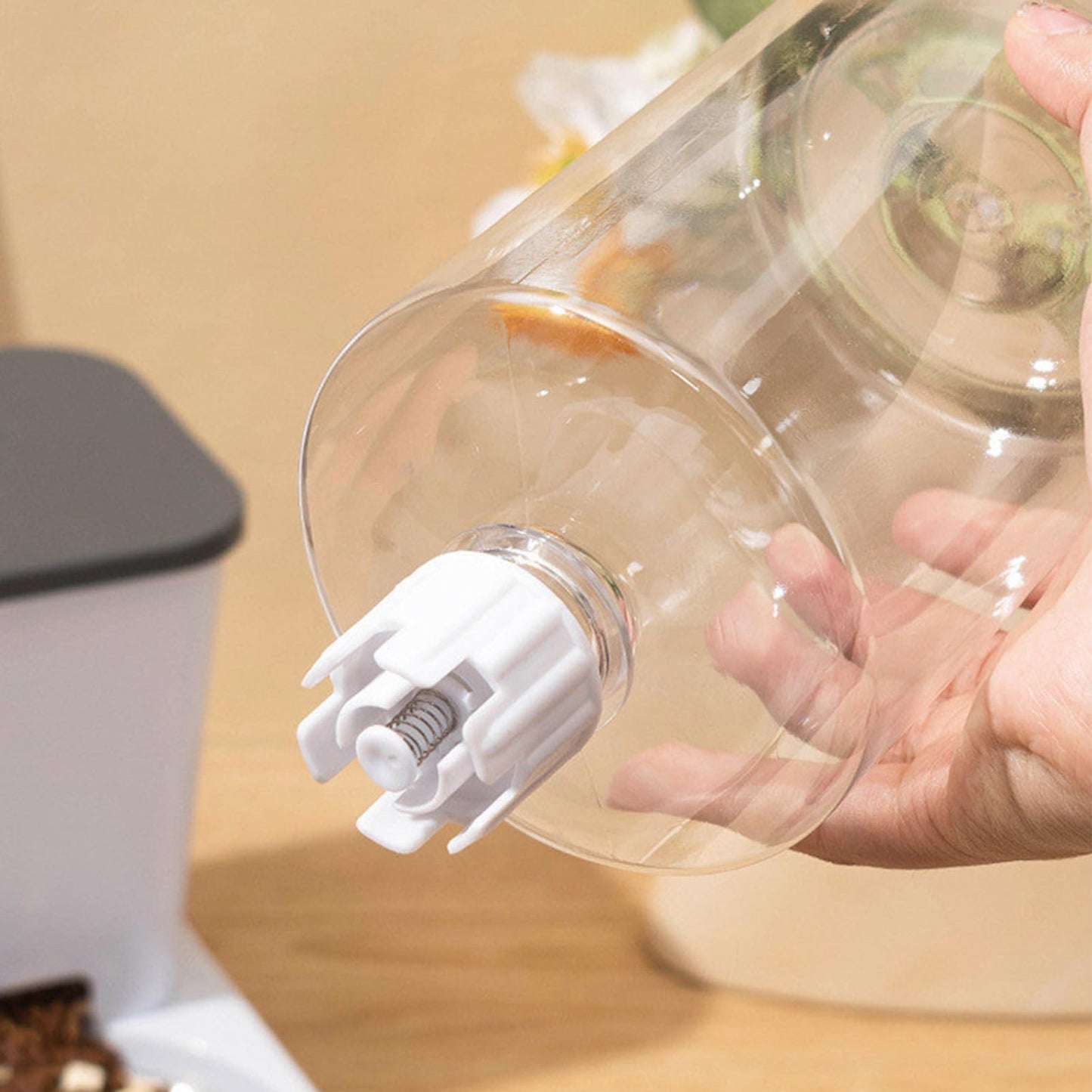 Bomefoi Automatic 2-in-1 Cat Feeder, Feeding and Drinker for Pet Food, Non-Slip Automatic Drinking Bottle