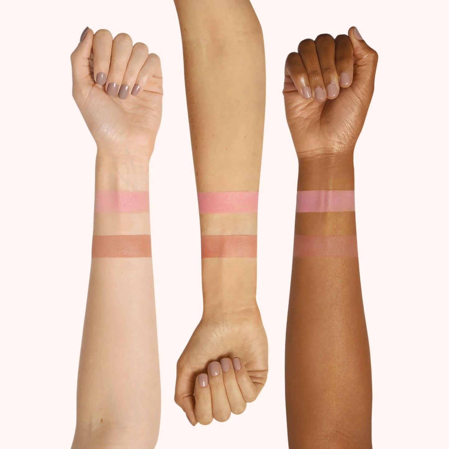 MAGIC FINISH Satin Blush Peachy Rose (4g) – Blush mit Satin-Touch Textur für ein perfektes Make Up, hochpigmentierte Beauty-Farben