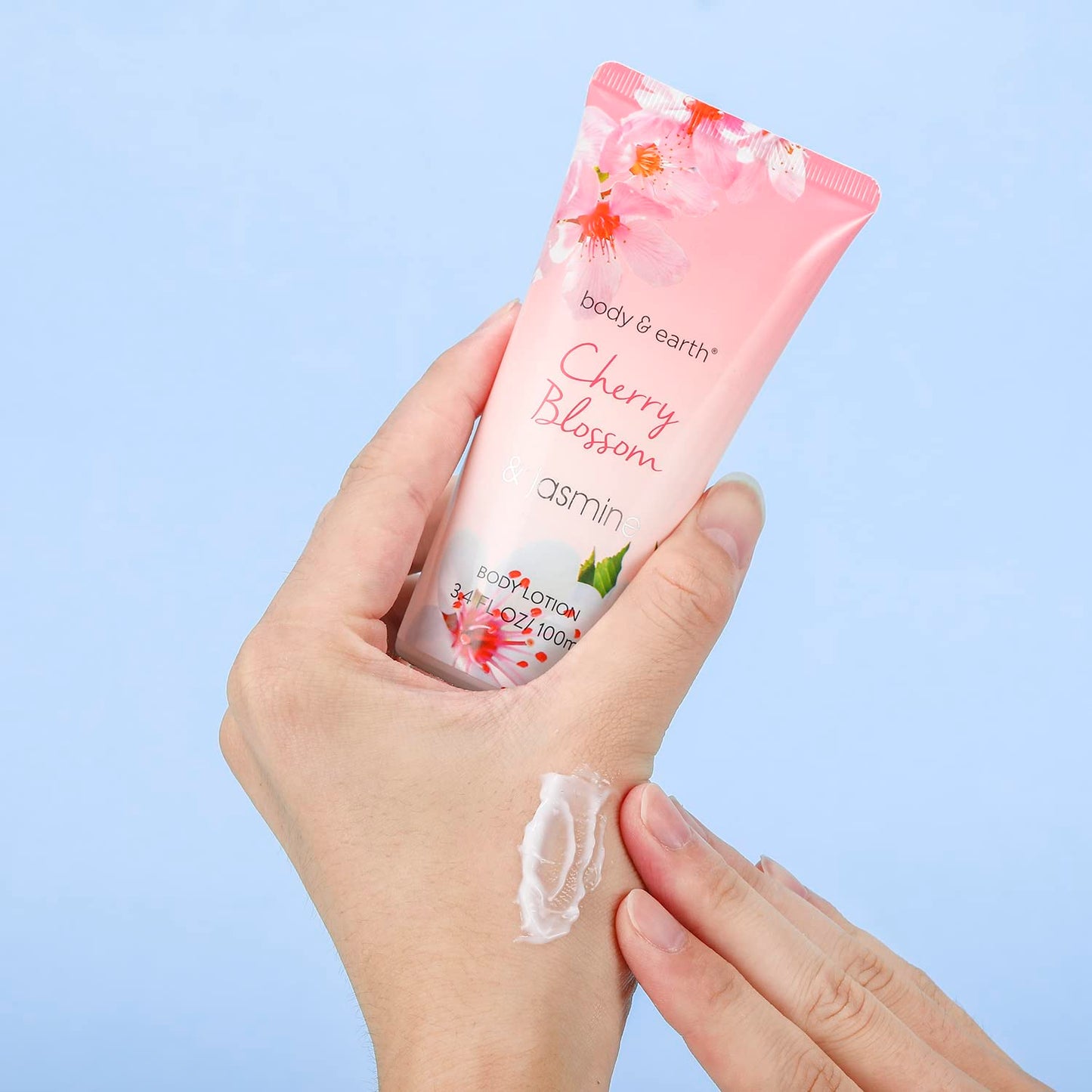 Body & Earth 8-Piece Spa Gift Set for Women, Cherry Blossom and Jasmine Fragrance, Bubble Bath, Shower Gel, Bath Salt, Body Lotion