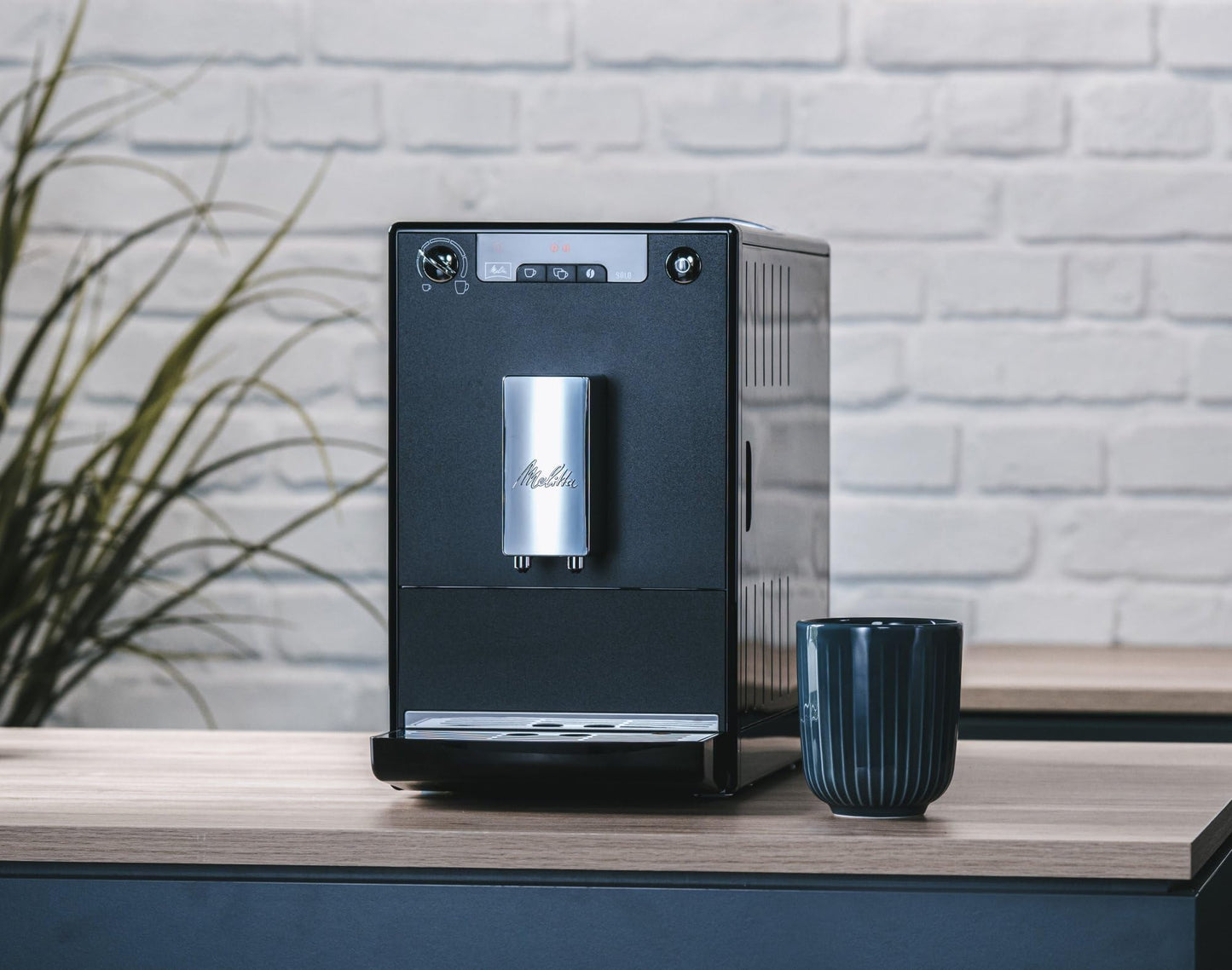 Melitta kaffeemaschine Caffeo Solo E950 slim fully automatic coffee machine with pre-brewing function 15 bar LED display height-adjustable coffee Christmas gift