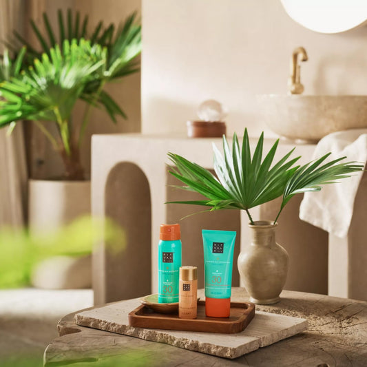 Rituals The Ritual of Karma | Gesichtssonnenschutz mit LSF 30, Sonnenschutzspray mit LSF 30 und schimmerndes Körperöl