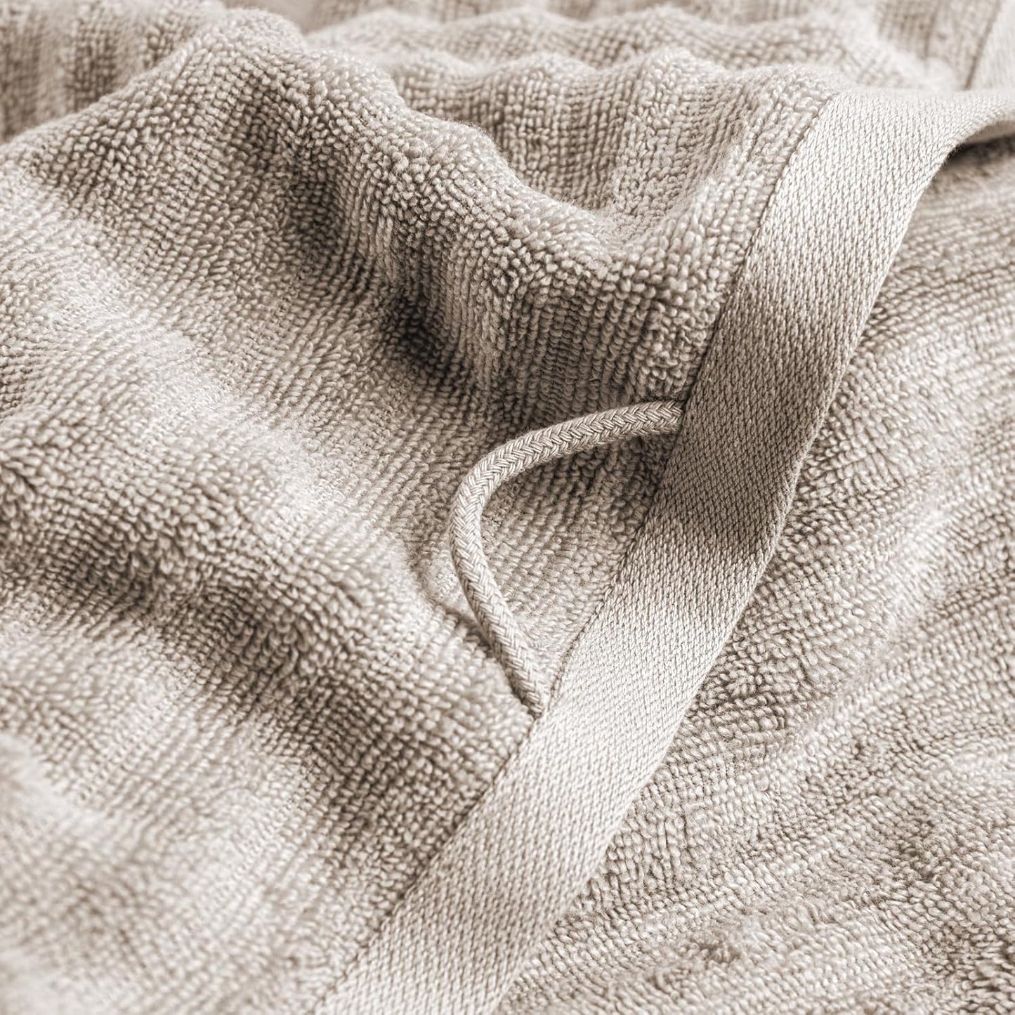 Pure Label 6-Piece Hand Towel Set with Hanging Loops Made of 100% Cotton, Absorbent and Soft, 2 x Bath Towels (70 x 140 cm), 2 x Hand Towels (50 x 100 cm), 2 x Guest Towels (30 x 50 cm),