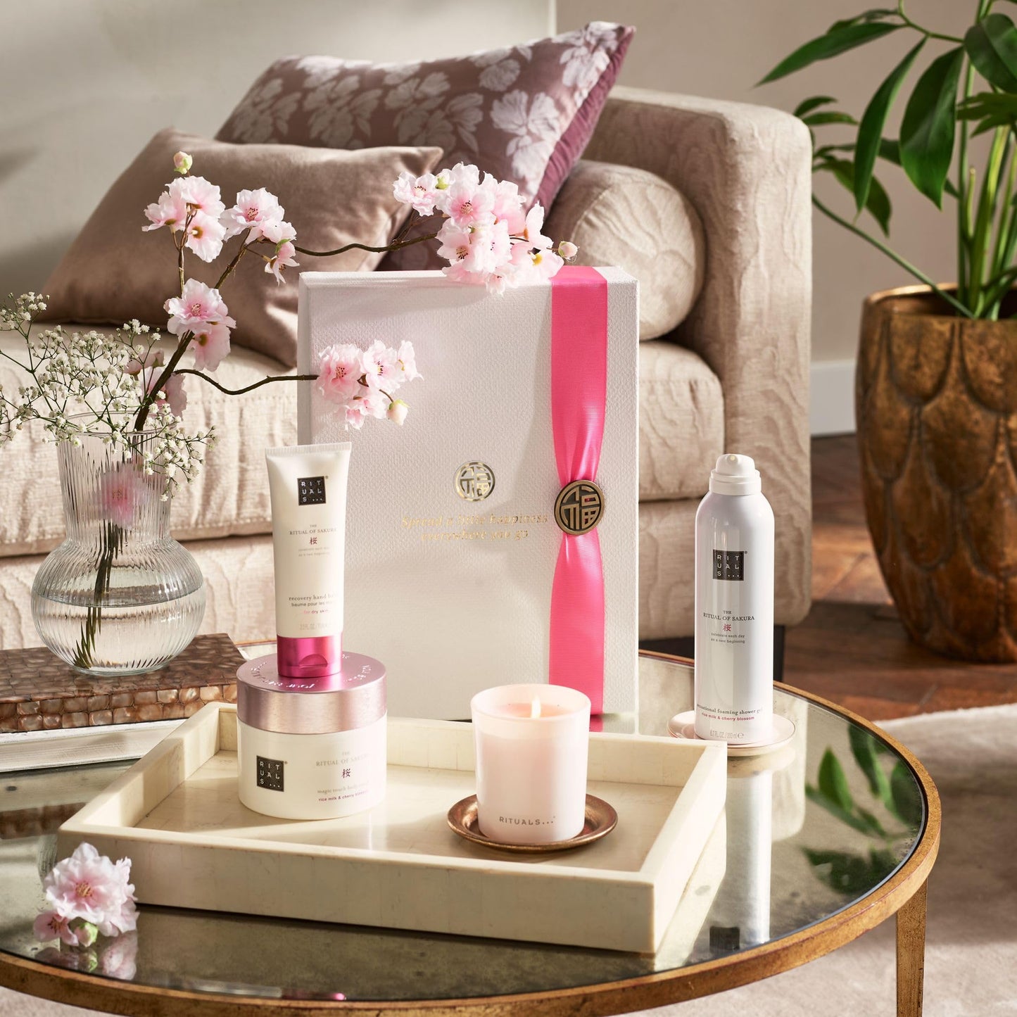 RITUALS The Ritual of Sakura Medium Gift Set - Four Skin Care Products with Cherry Blossom and Rice Milk